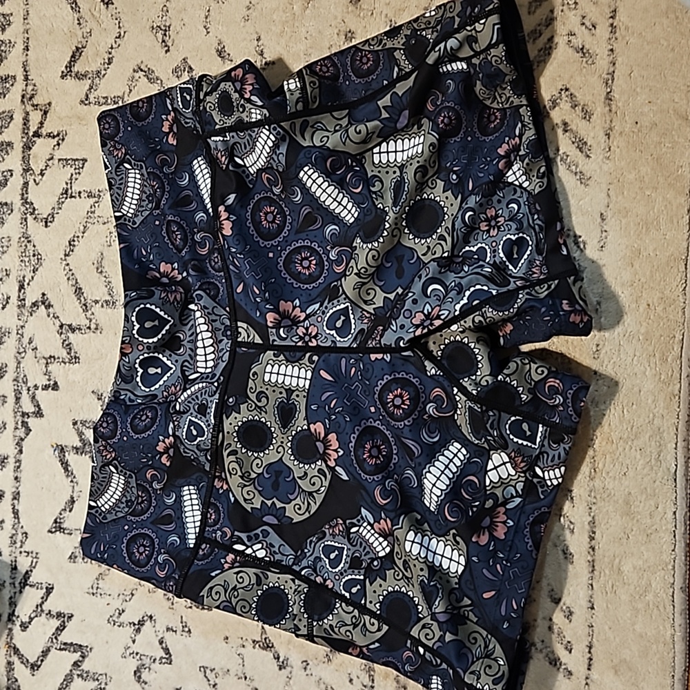 CVG Midnight skull 5 inch shorts